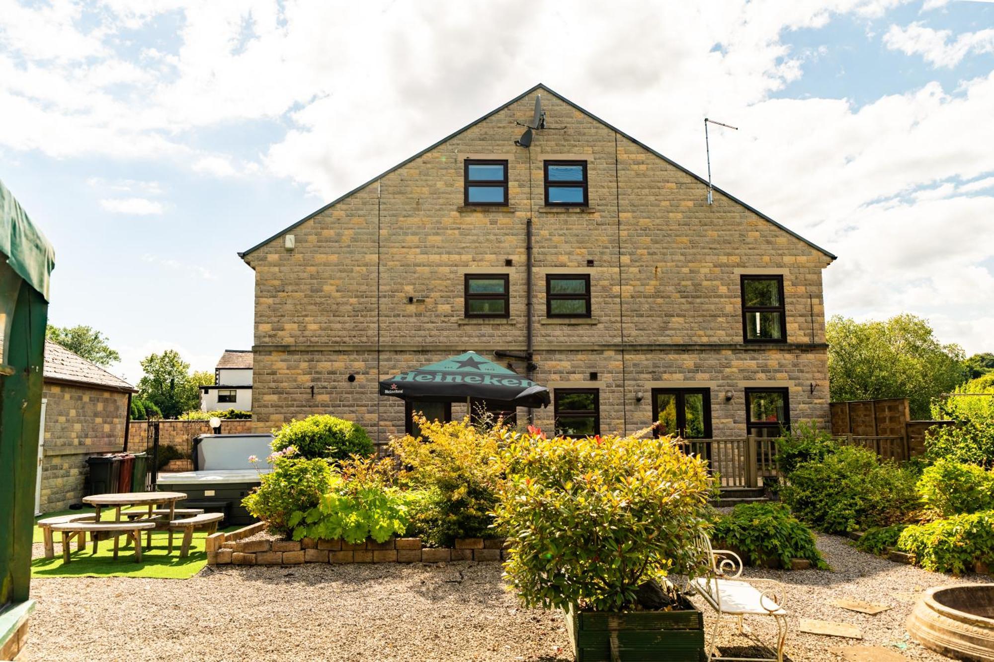 The House @ Sitwell Arms Hotel Renishaw Kültér fotó